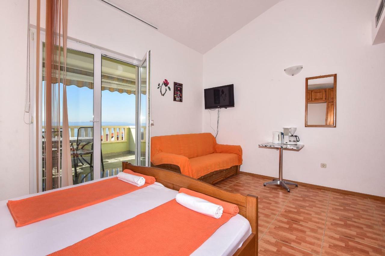 Apartmani Roso มาคาร์สกา ภายนอก รูปภาพ
