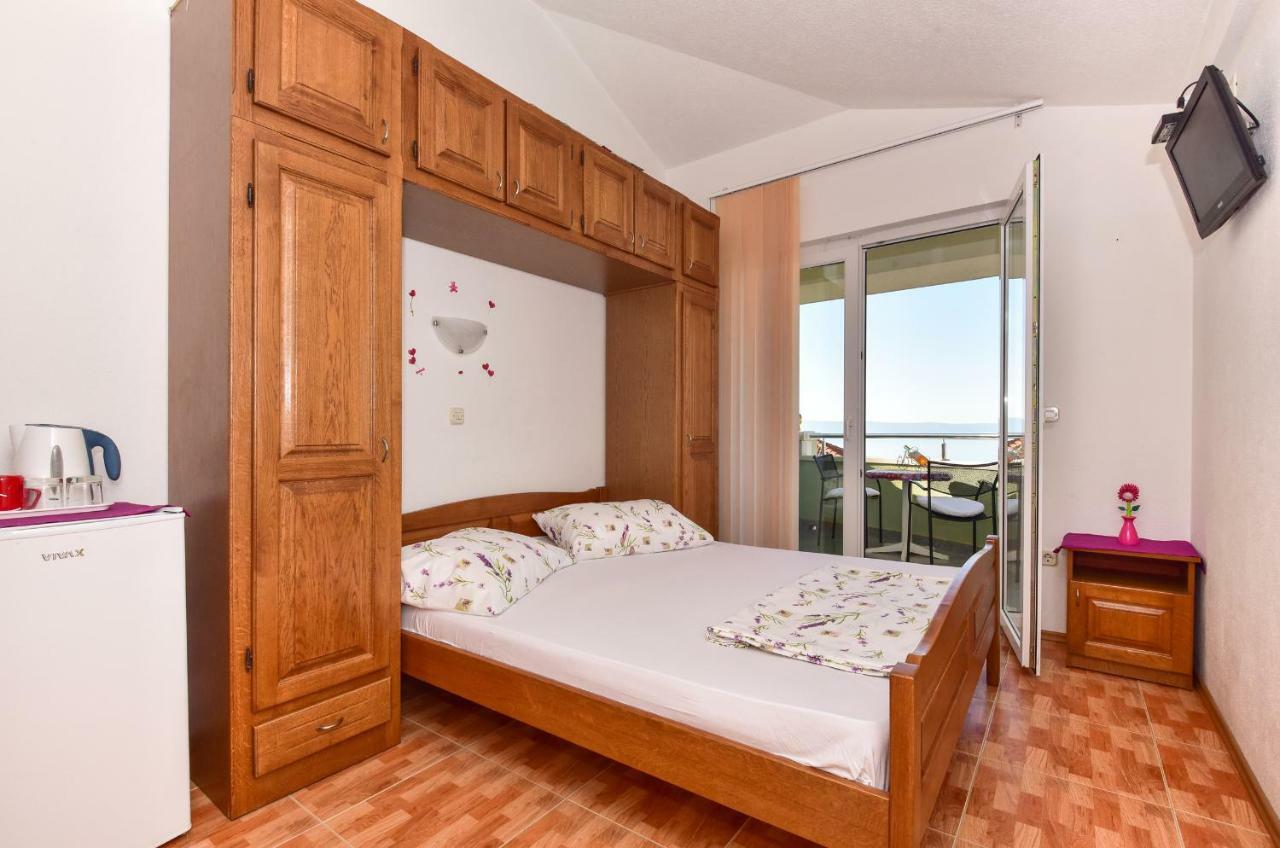 Apartmani Roso มาคาร์สกา ภายนอก รูปภาพ