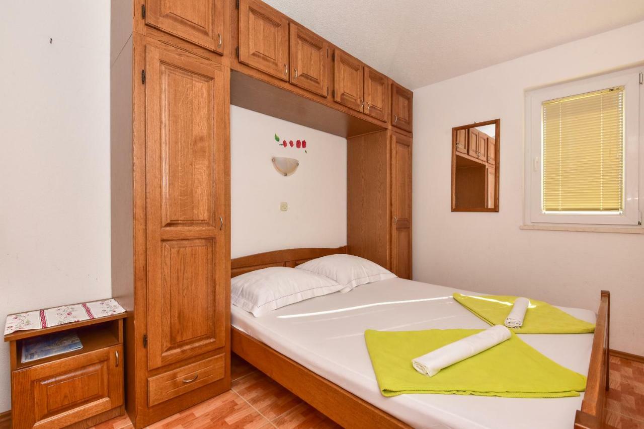 Apartmani Roso มาคาร์สกา ภายนอก รูปภาพ