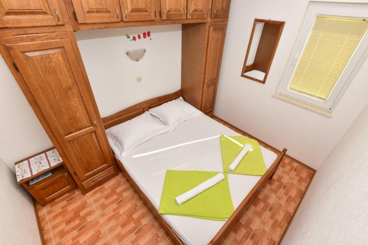 Apartmani Roso มาคาร์สกา ภายนอก รูปภาพ