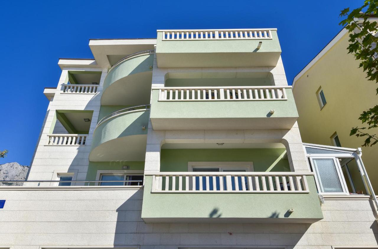 Apartmani Roso มาคาร์สกา ภายนอก รูปภาพ